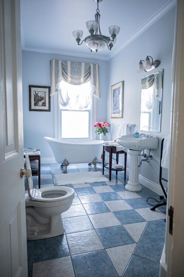 Belle View Manor Inn Harbour Grace エクステリア 写真
