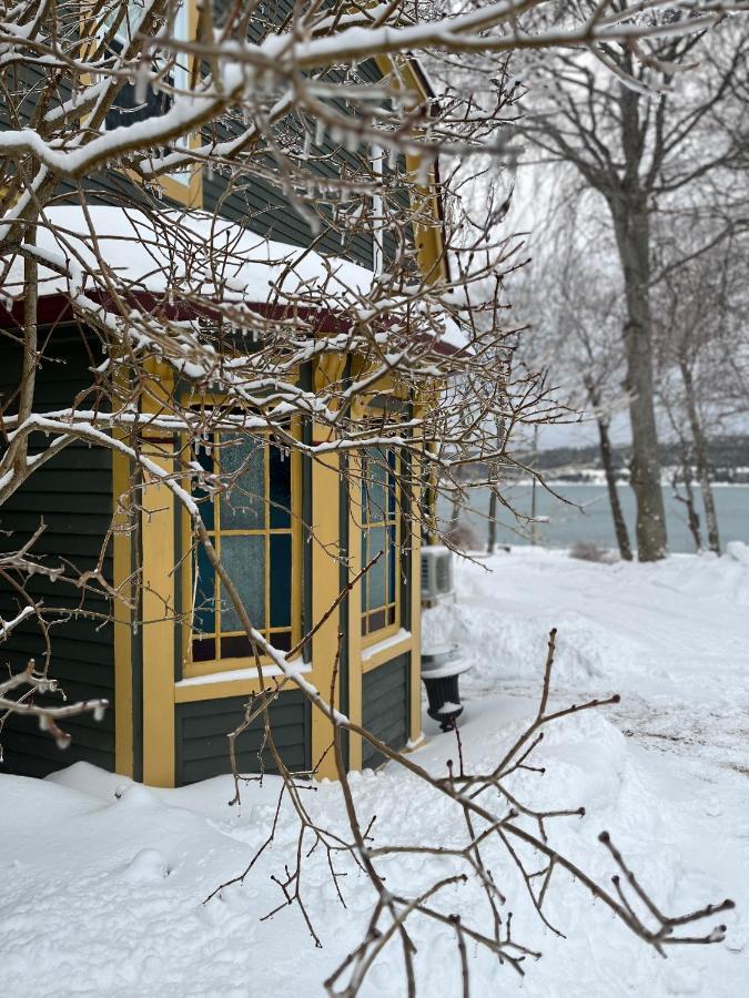 Belle View Manor Inn Harbour Grace エクステリア 写真